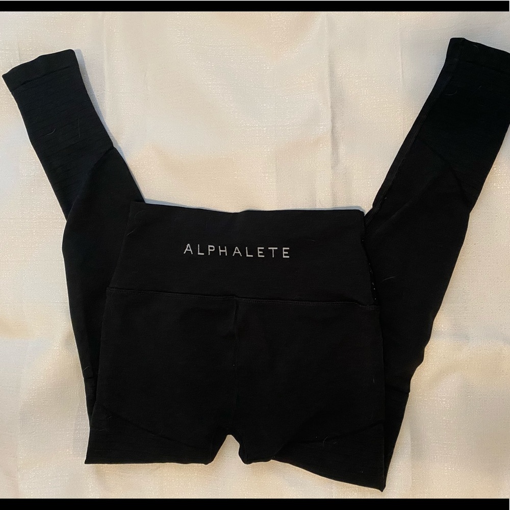 Alphalete revival leggings- black
